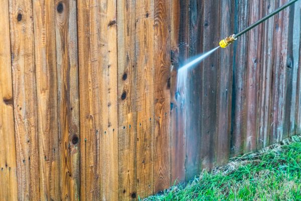 Fence Washing in Lehi
