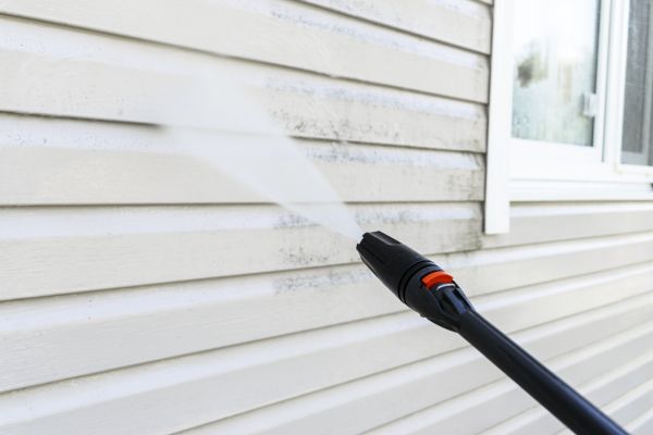 Siding Power Washing in Lehi