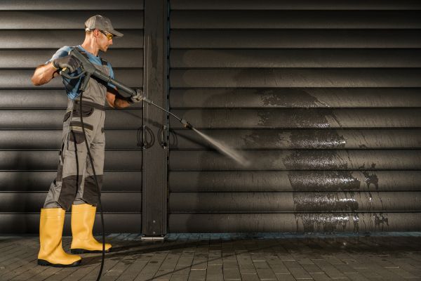 Garage Power Washing in Lehi