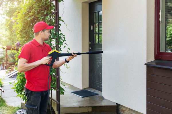 Building Exterior Cleaning in Lehi