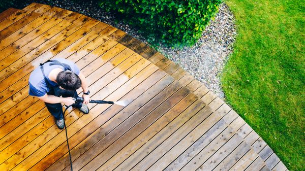Deck Pressure Cleaning in Lehi