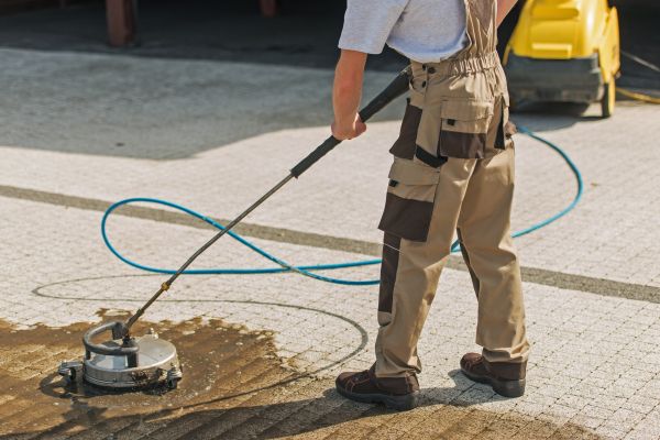 Townhouse Driveway Cleaning in Lehi