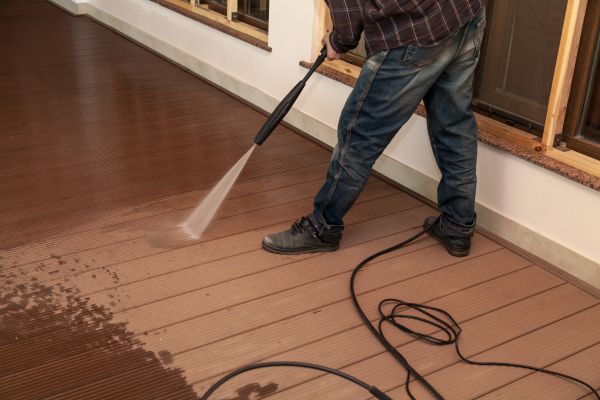 Veranda Cleaning in Lehi