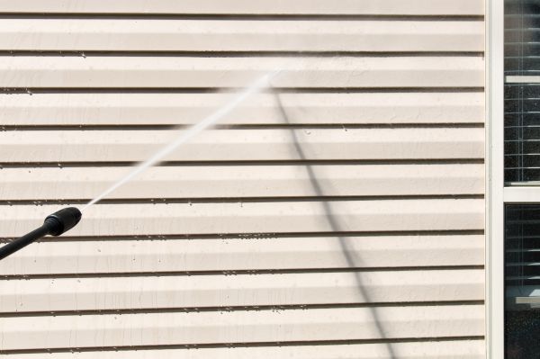 Apartment Power Washing in Lehi